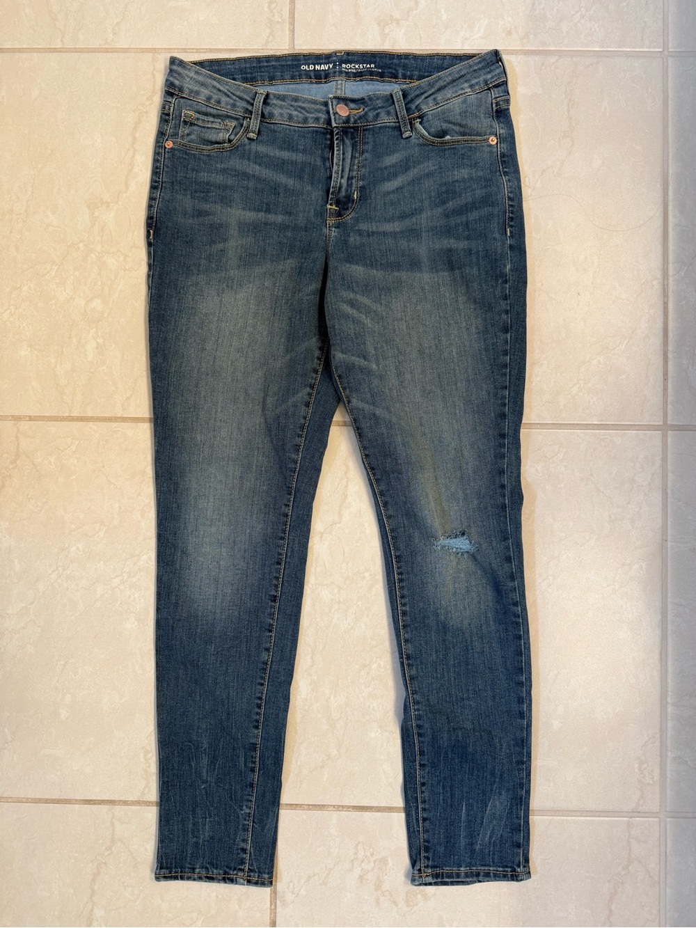 Old Navy Skinny Jeans in Dark Blue Wash